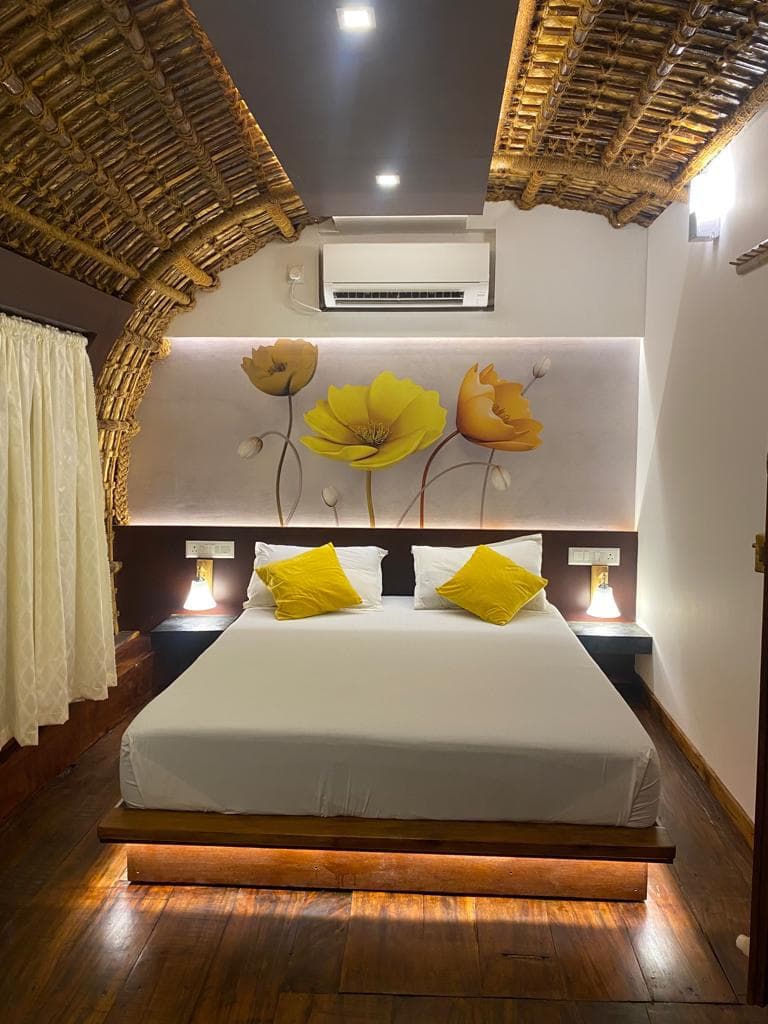 Private bedroom