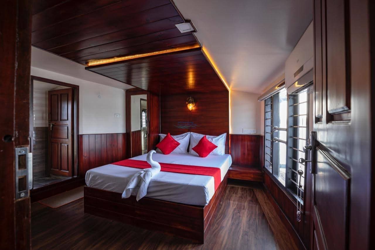 Guest bedroom