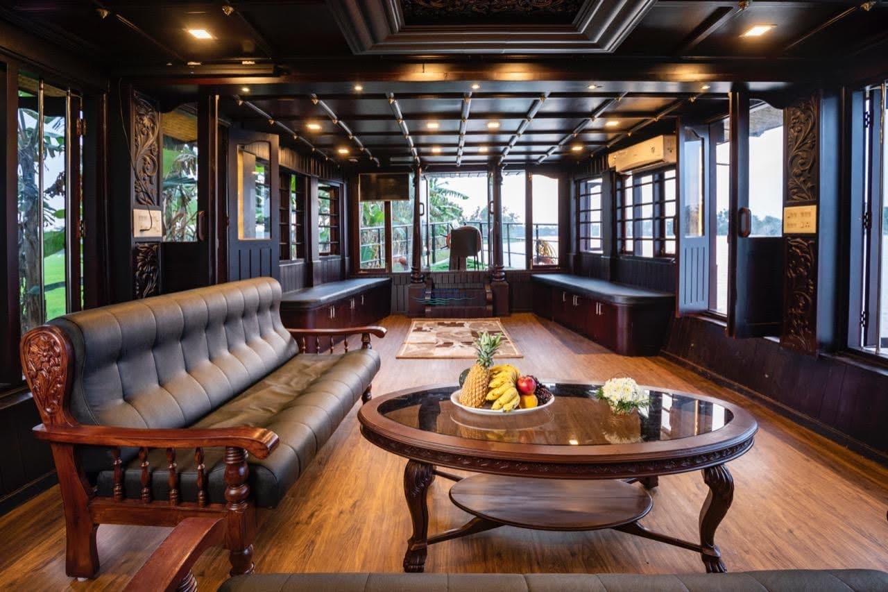 Upper deck